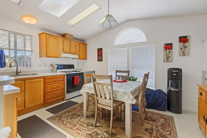 1040 38th Avenue 9, Santa Cruz, California 95062