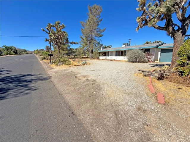 7426 Elata, Yucca Valley, California 92284