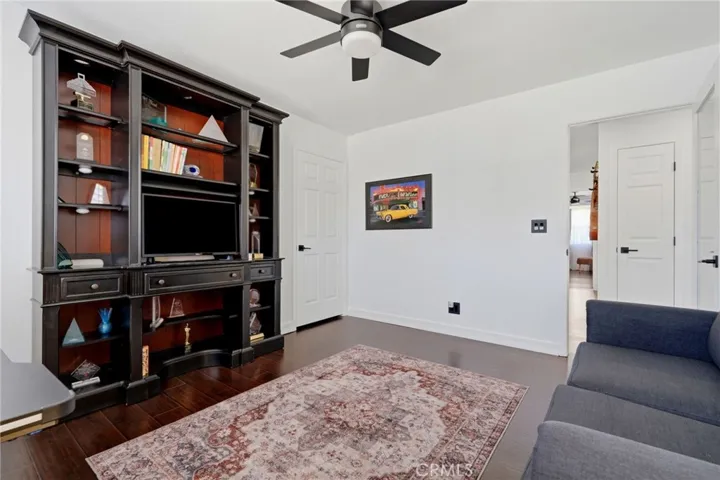 5622 W Prospect, Visalia, California 93291