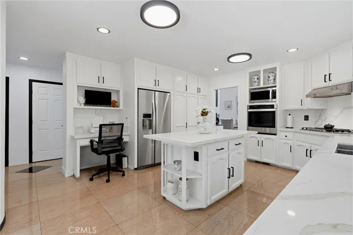 5622 W Prospect, Visalia, California 93291