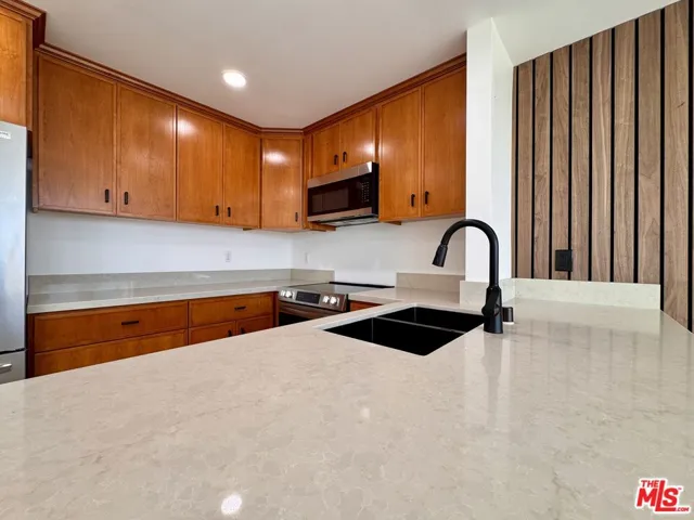 11916 Whalers Lane, Malibu, California 90265