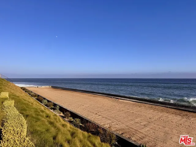 11916 Whalers Lane, Malibu, California 90265