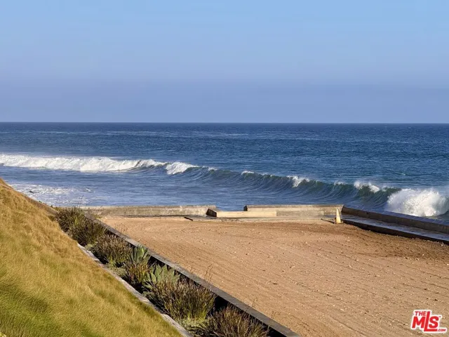 11916 Whalers Lane, Malibu, California 90265