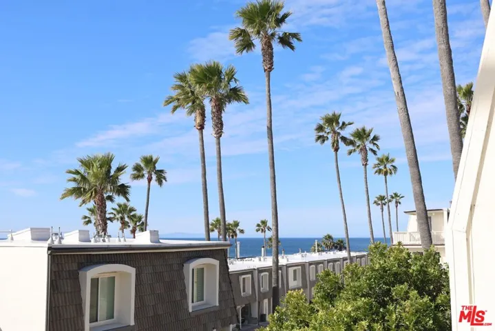 11916 Whalers Lane, Malibu, California 90265