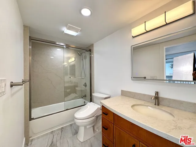 11916 Whalers Lane, Malibu, California 90265