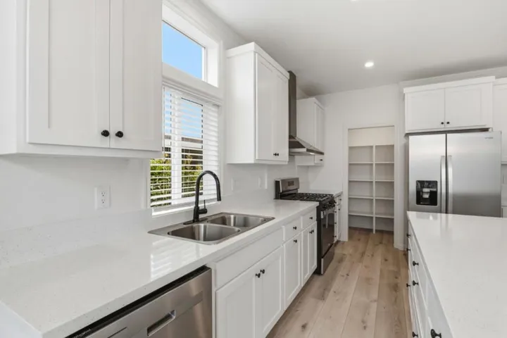 1050 Borregas Avenue 49, Sunnyvale, California 94089