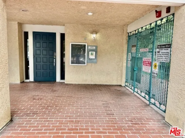 18307 Burbank Boulevard 207, Los Angeles, California 91356