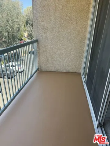 18307 Burbank Boulevard 207, Los Angeles, California 91356