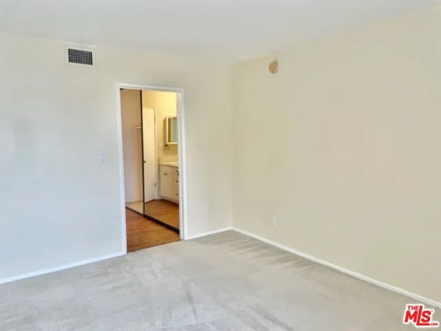 18307 Burbank Boulevard 207, Los Angeles, California 91356
