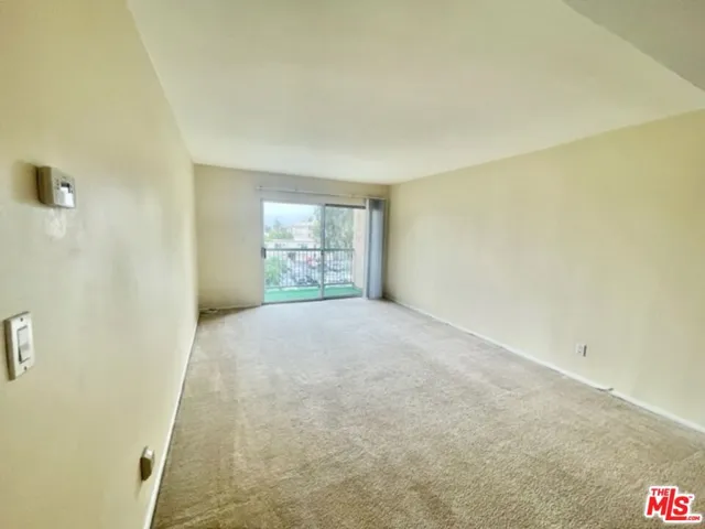 18307 Burbank Boulevard 207, Los Angeles, California 91356