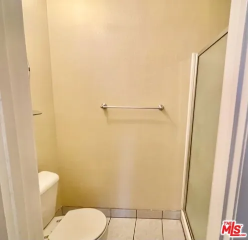 18307 Burbank Boulevard 207, Los Angeles, California 91356
