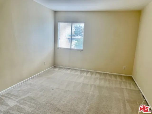 18307 Burbank Boulevard 207, Los Angeles, California 91356