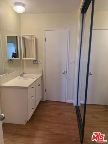 18307 Burbank Boulevard 207, Los Angeles, California 91356