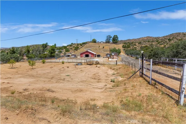 6401 Hubbard, Acton, California 93510