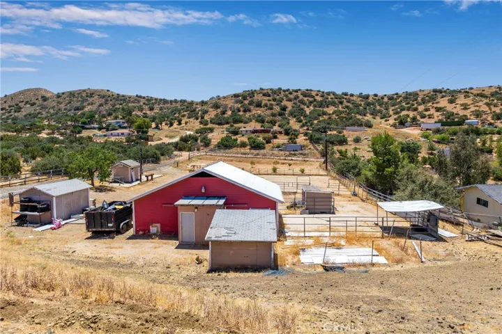 6401 Hubbard, Acton, California 93510