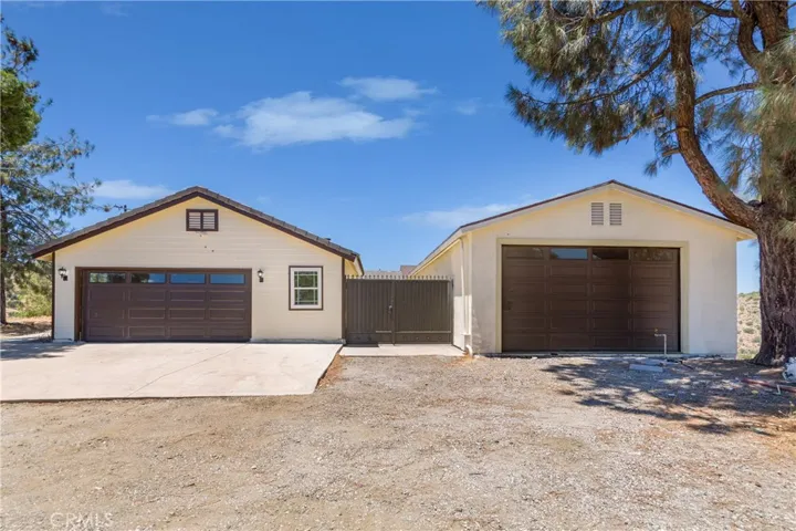 6401 Hubbard, Acton, California 93510