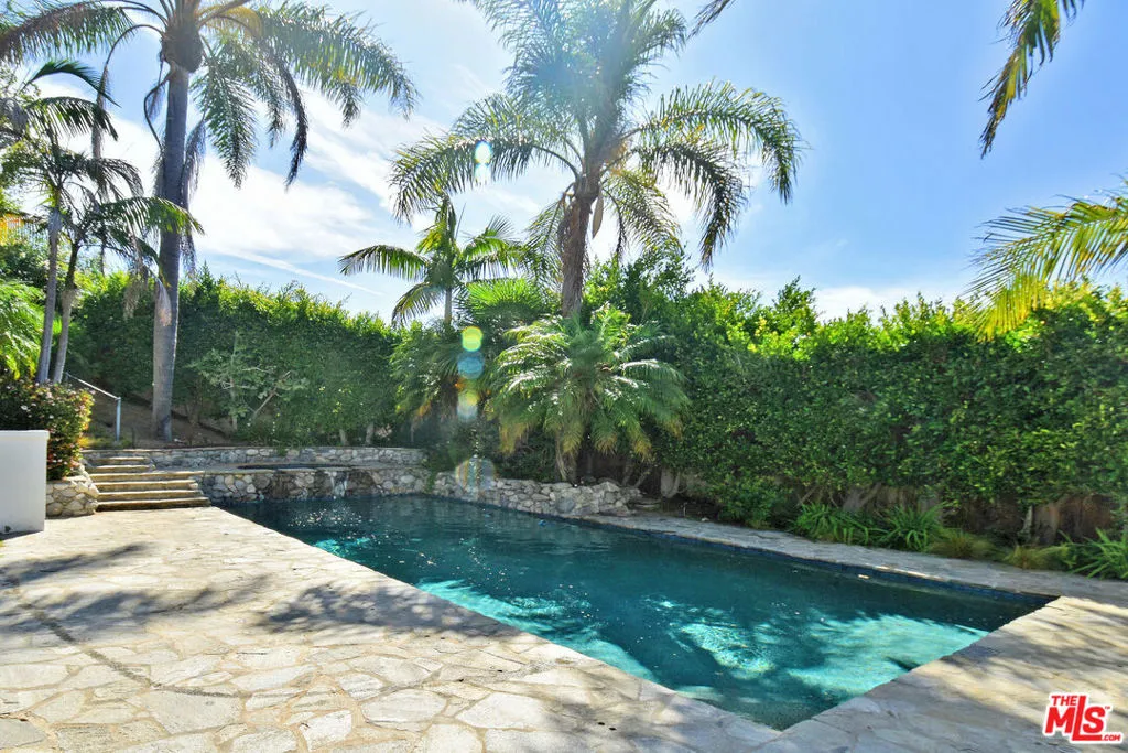 3614 Malibu Country Dr