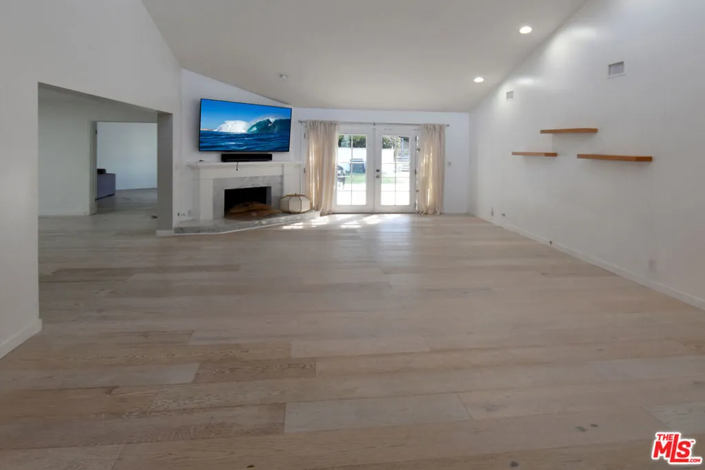 3614 Malibu Country Drive, Malibu, California 90265 — photo 5
