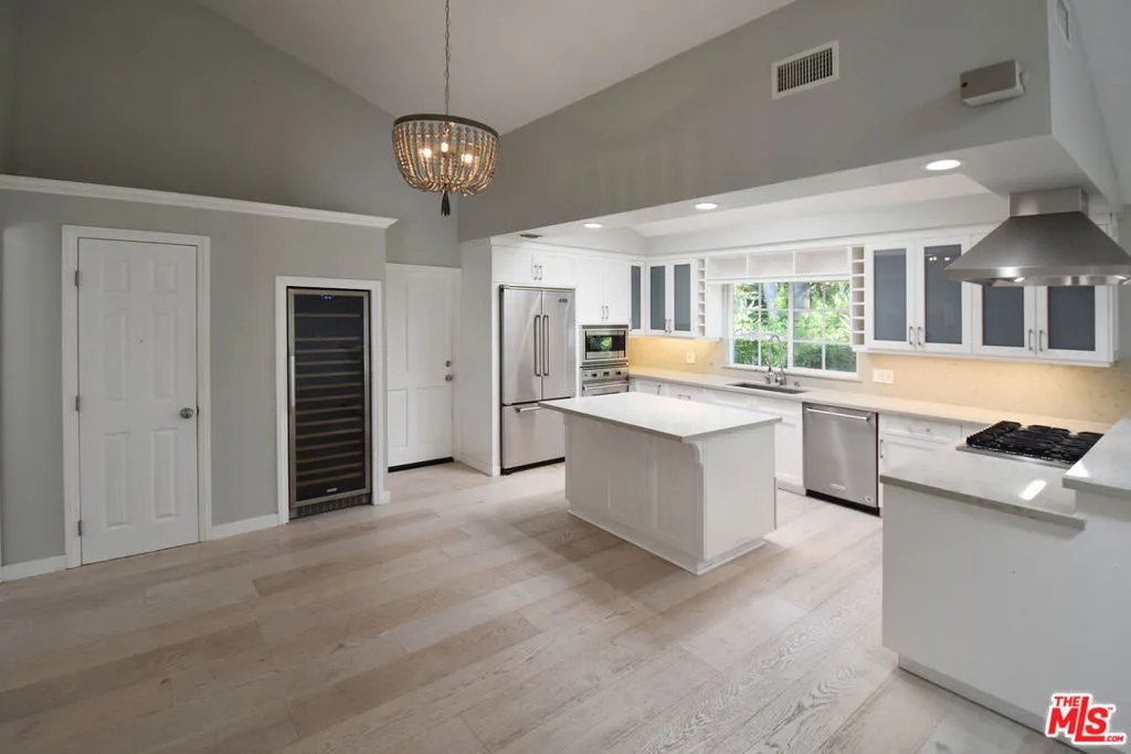 3614 Malibu Country Drive, Malibu, California 90265 — photo 4