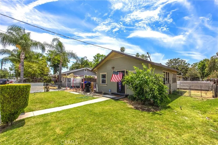 4230 13th, Riverside, California 92501