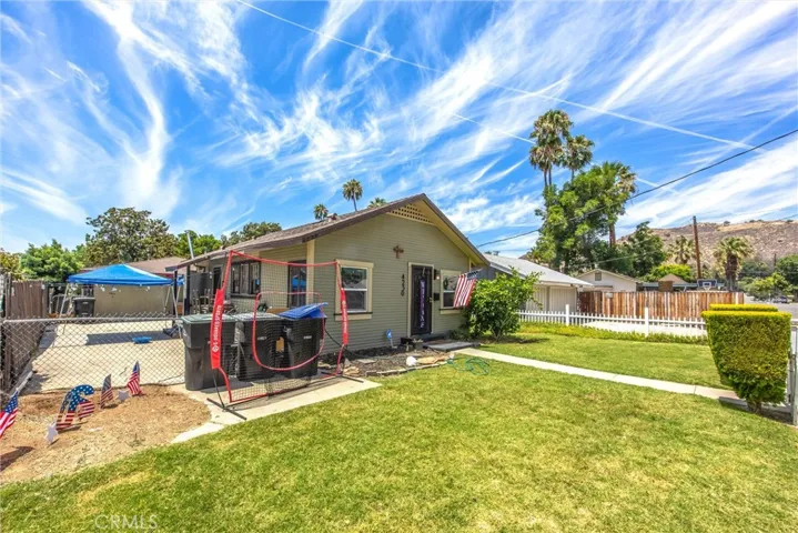 4230 13th, Riverside, California 92501