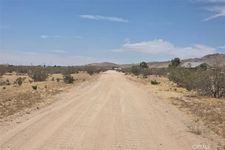 1 Cathedral Drive, Apple Valley, California 92307
