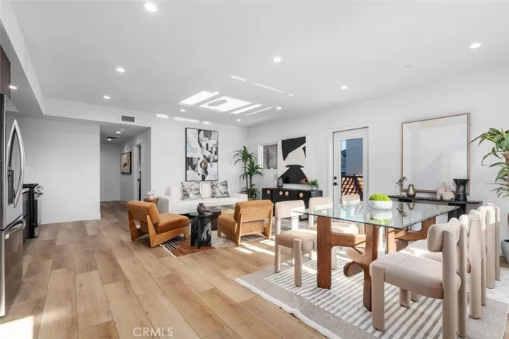150 S Oak Knoll Avenue 205, Pasadena, California 91101
