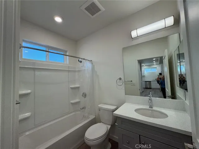 9623 Haas Avenue, Los Angeles, California 90047