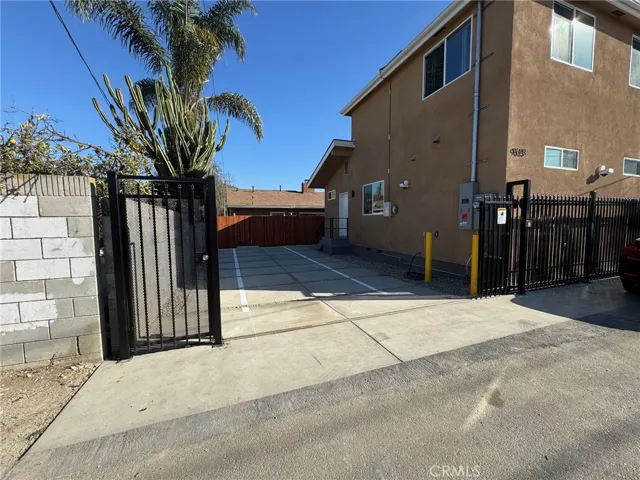 9623 Haas Avenue, Los Angeles, California 90047