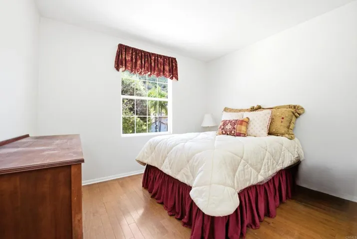 1089 Via Vera Cruz, San Marcos, California 92078