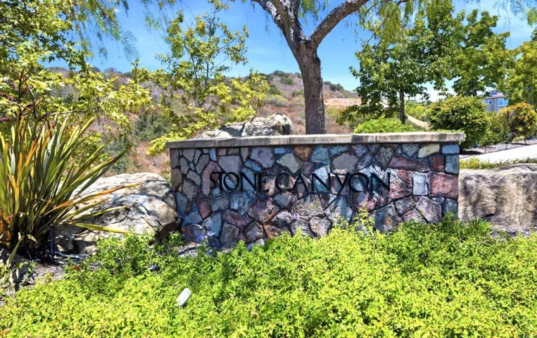 1089 Via Vera Cruz, San Marcos, California 92078