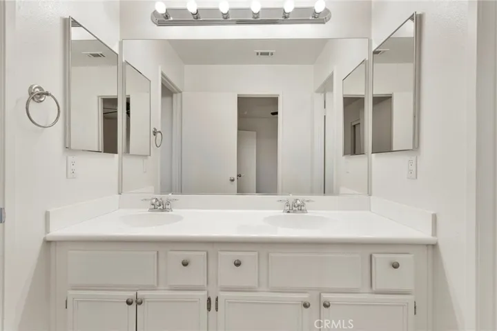 13653 Cobalt Road, Victorville, California 92392