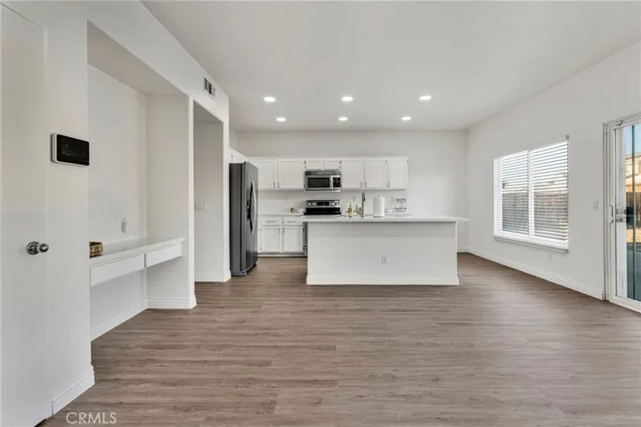 13653 Cobalt Road, Victorville, California 92392