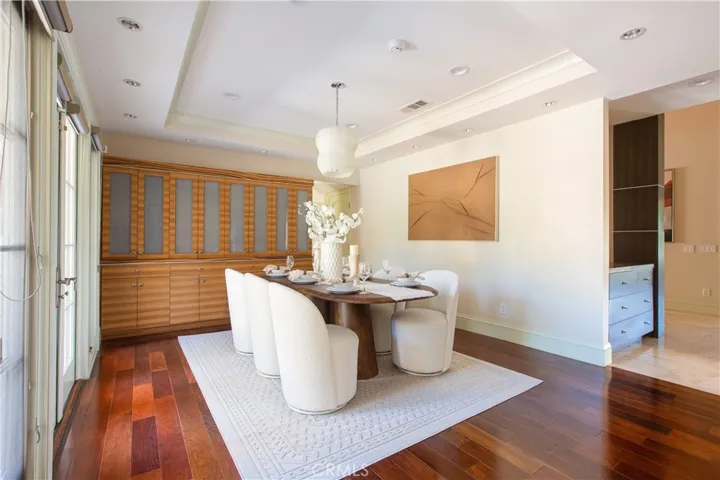 899 S Santa Anita, San Marino, California 91108