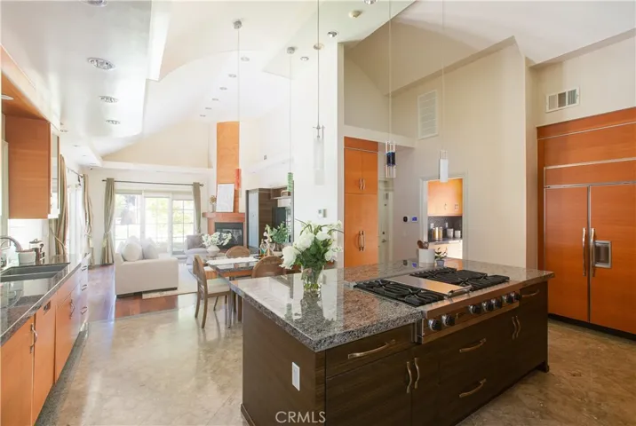 899 S Santa Anita, San Marino, California 91108