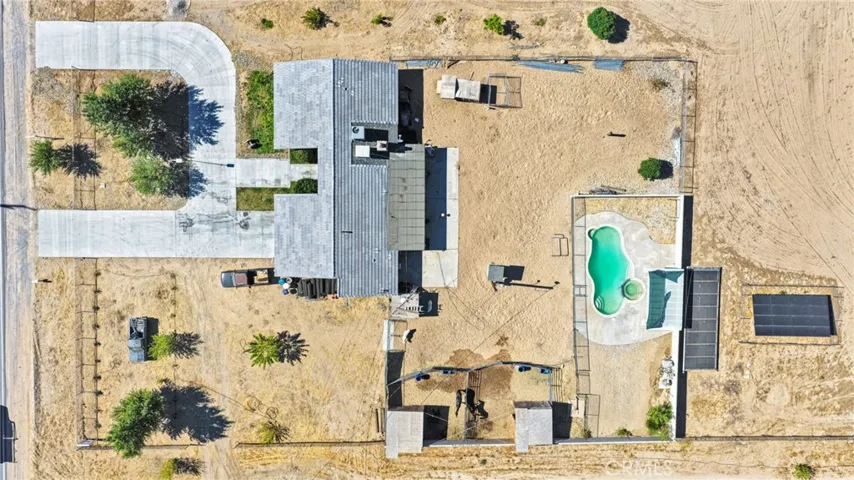 10080 Deep Creek Road, Apple Valley, California 92308