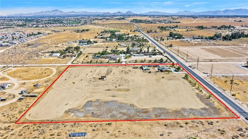 10080 Deep Creek Road, Apple Valley, California 92308