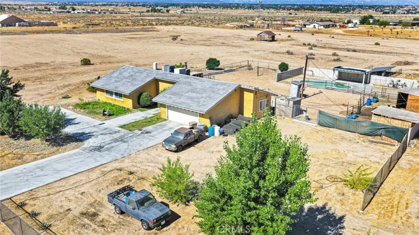 10080 Deep Creek Road, Apple Valley, California 92308