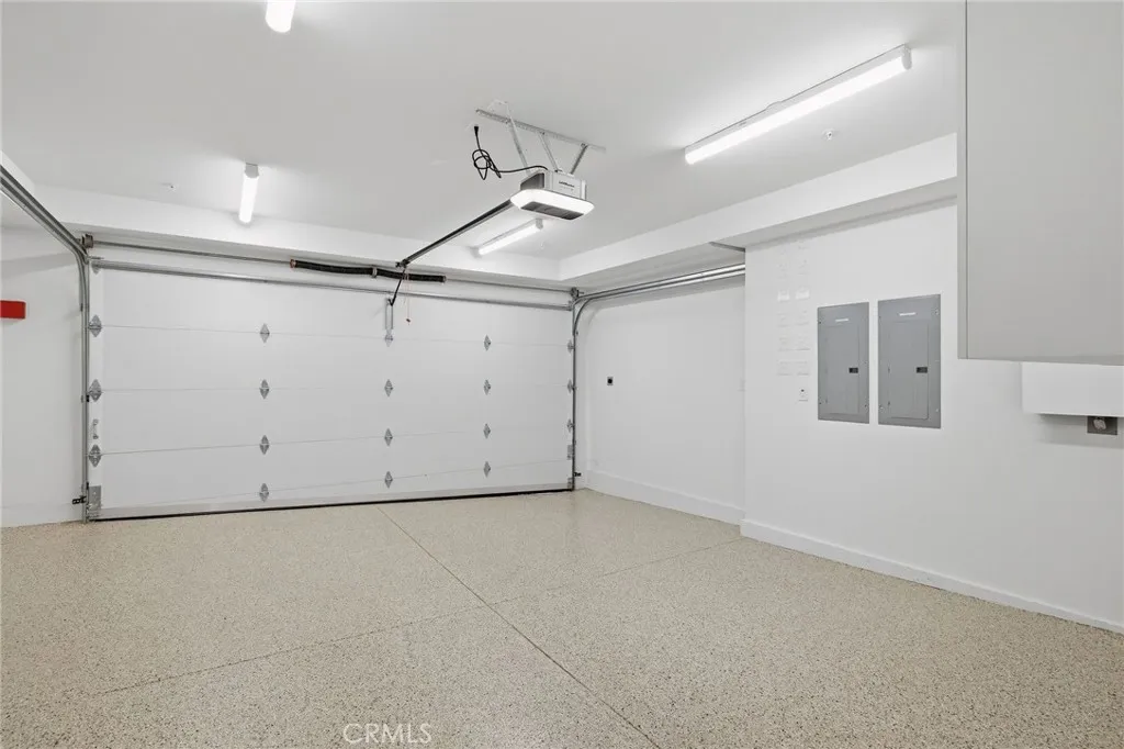 2car garage 2car garage