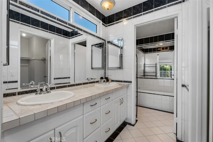 1 Slocum, Irvine, California 92620