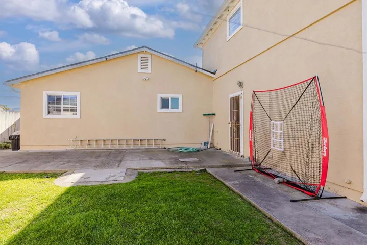 15 Rincon Avenue, Salinas, California 93905