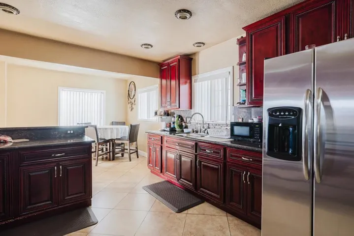 15 Rincon Avenue, Salinas, California 93905