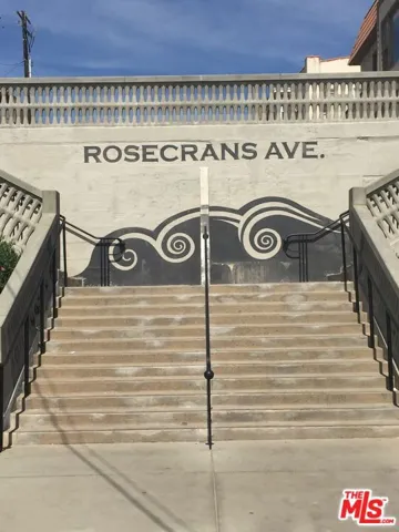 472 Rosecrans Avenue, Manhattan Beach, California 90266