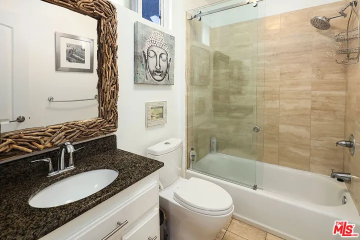 472 Rosecrans Avenue, Manhattan Beach, California 90266