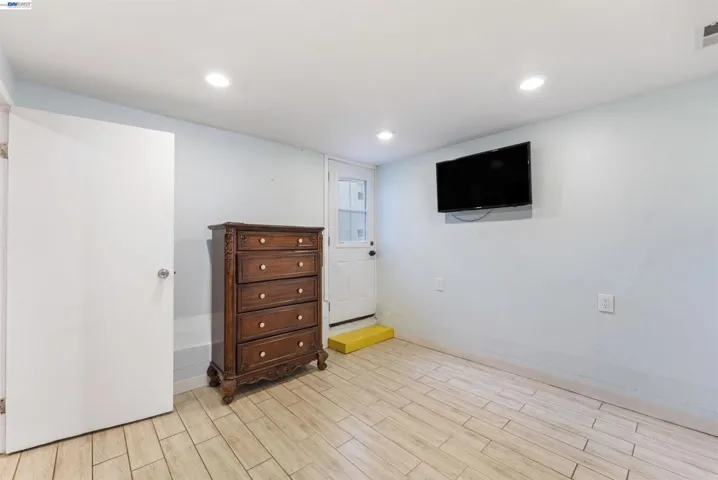 25 Regent St, San Francisco, California 94112