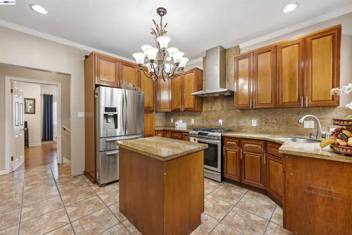 25 Regent St, San Francisco, California 94112