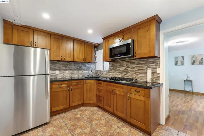 25 Regent St, San Francisco, California 94112