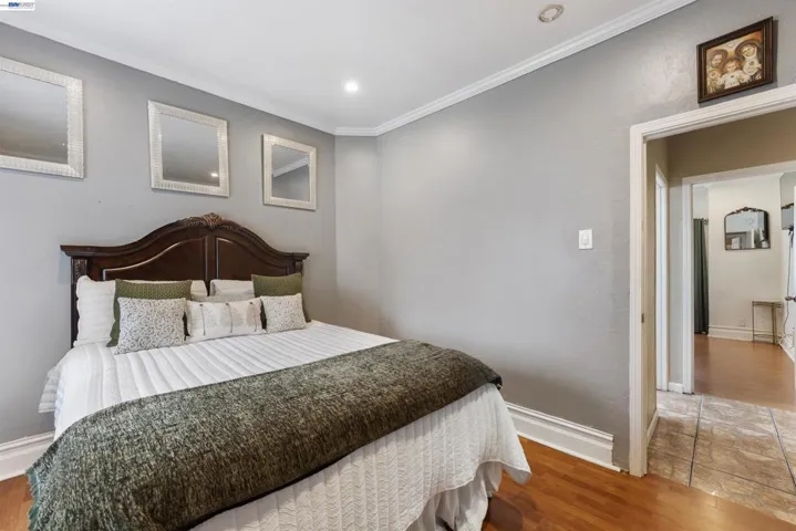 25 Regent St, San Francisco, California 94112