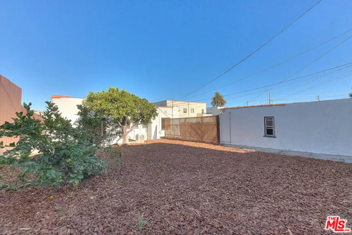 1361 Keniston Avenue, Los Angeles, California 90019