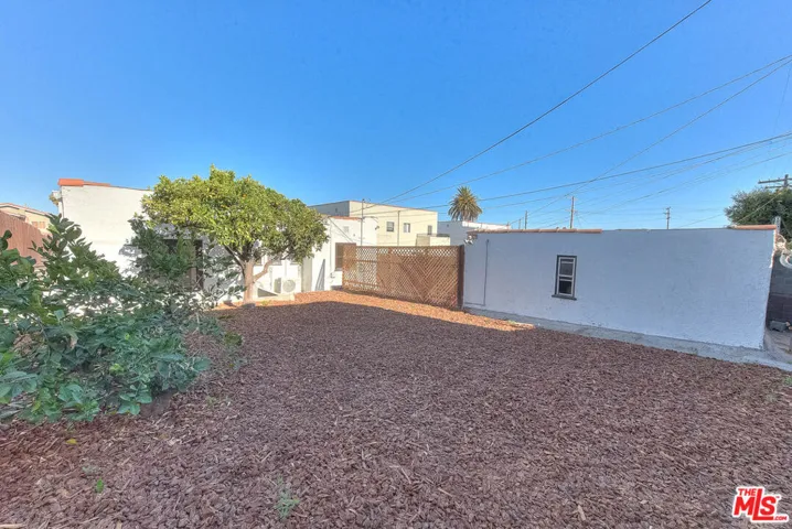 1361 Keniston Avenue, Los Angeles, California 90019